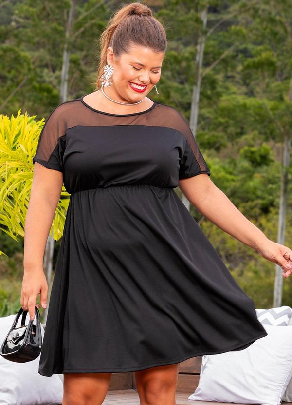 Vestido Preto em Malha e Tule