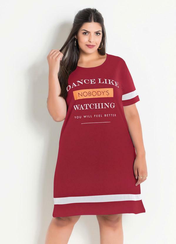 Vestido Vermelho Plus Size com Estampa Frontal