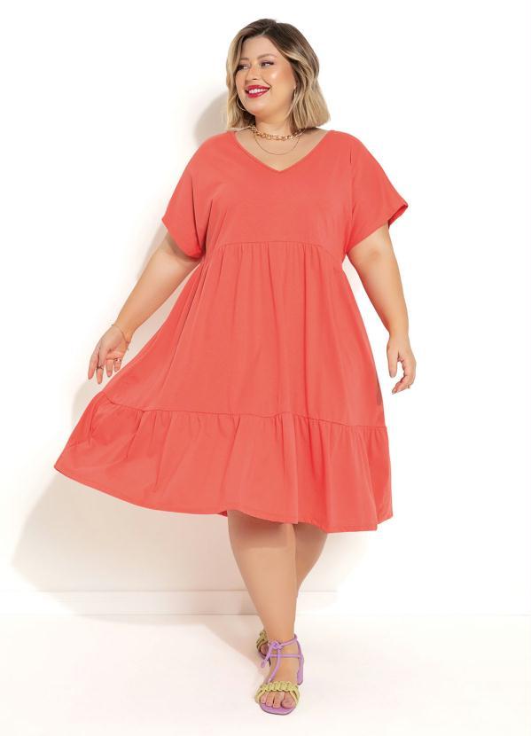 Vestido Coral com Franzidos Plus Size