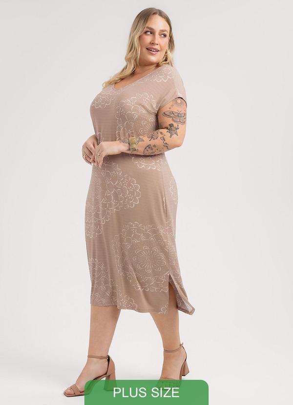 Vestido Midi Plus Size em Viscose Marrom Claro