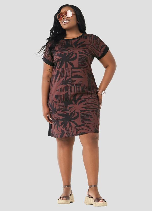 Vestido Plus Size em Tecido Plano Preto