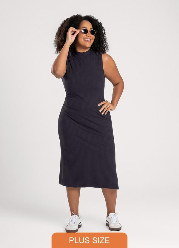 Vestido Plus Size Midi em Canelado Preto