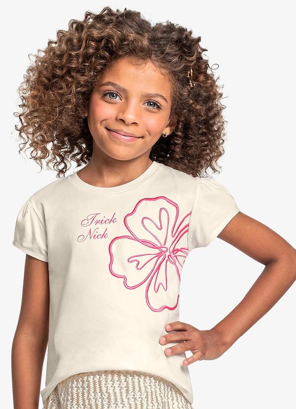 Vista 2 Blusa Manga Curta Feminina Bege Trick Nick Trick Nick