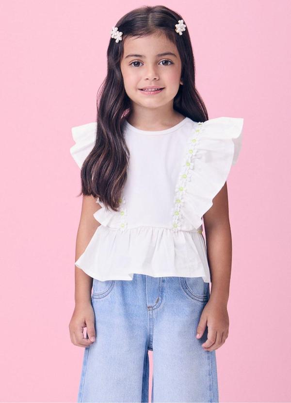 Blusa Tricoline Off com Babados