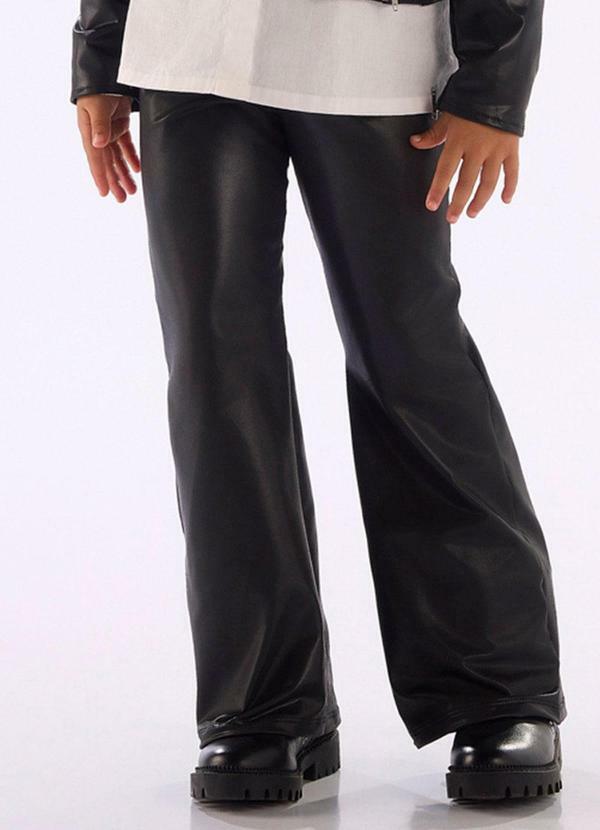 Calça Flare em Cirrê Preto