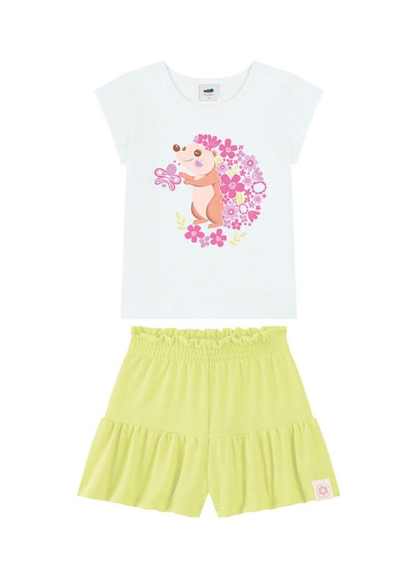 Conjunto Blusa em Meia Malha e Shorts Branco