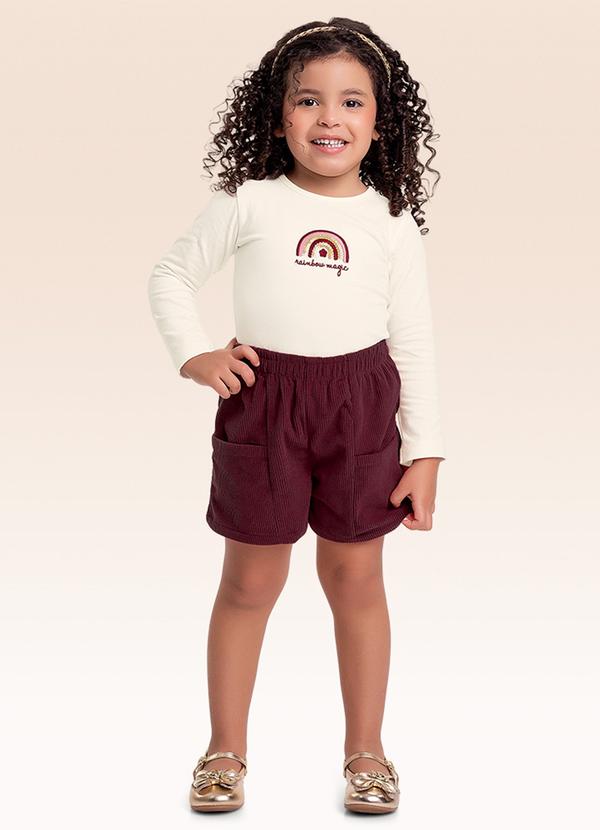 Conjunto Blusa Manga Longa e Shorts Bege