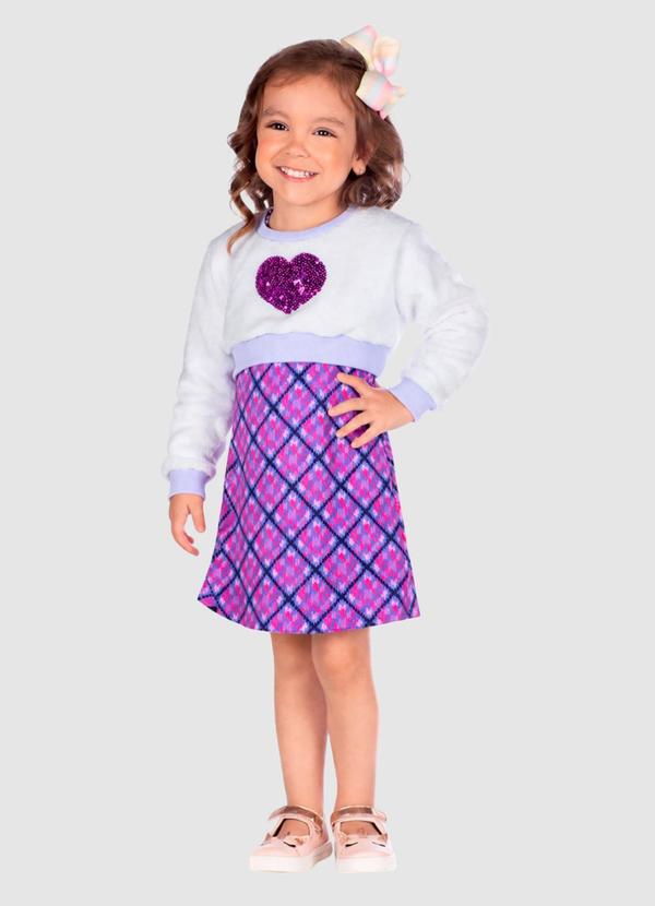 Conjunto Blusa Peluciada e Vestido Branco