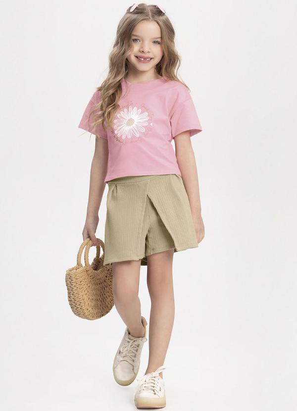 Conjunto com Blusa Bordada e Shorts Saia Rosa