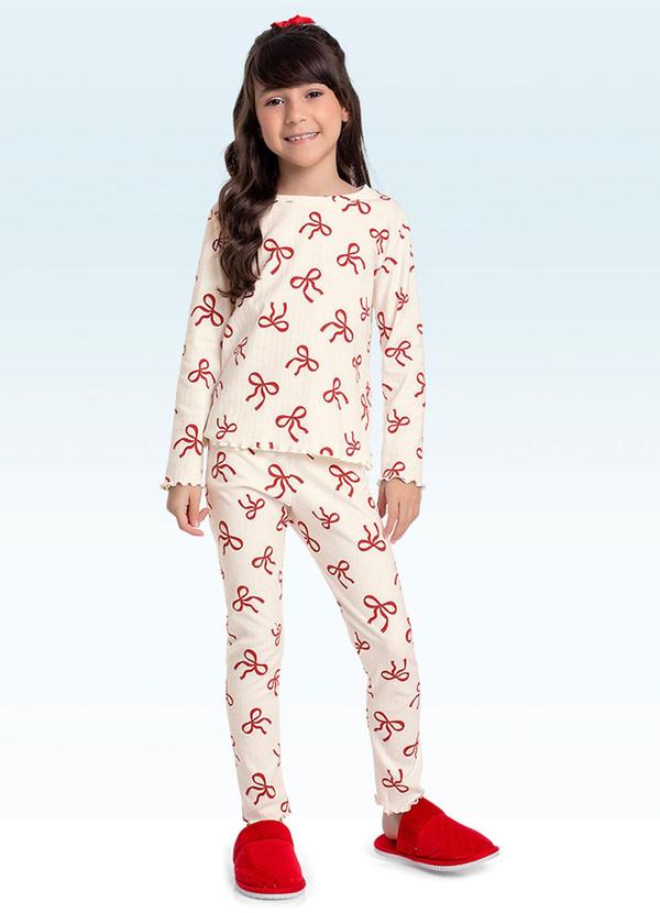Conjunto Pijama Blusa Manga Longa e Calça Bege