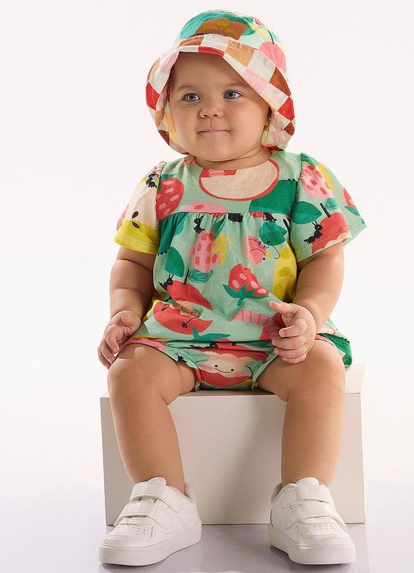 Vista 2 Conjunto Bebê com Bata e Calcinha Verde Três e Já Três e Já