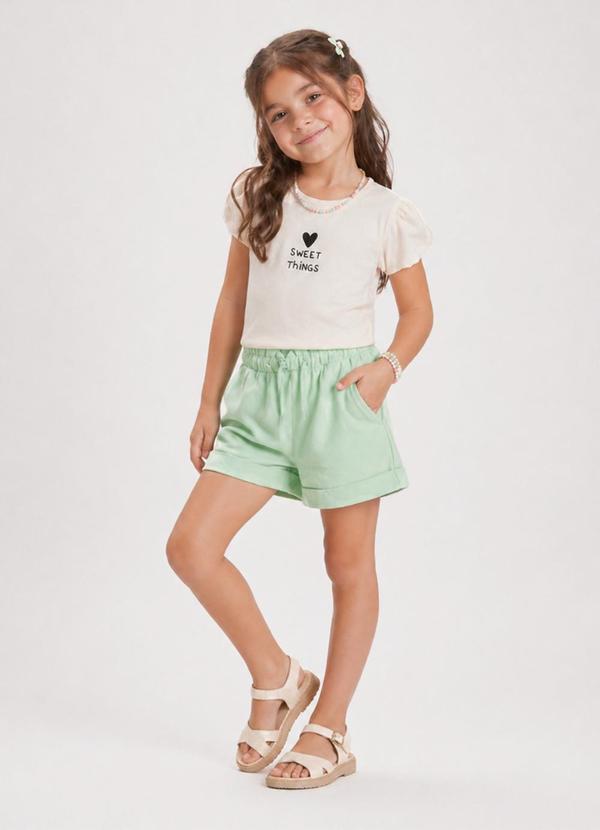 Conjunto Blusa com Shorts Bege