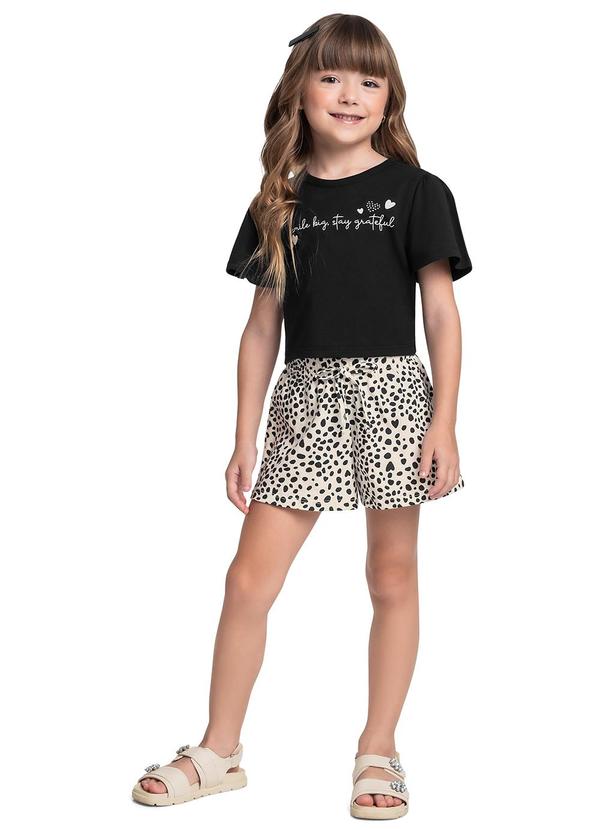 Conjunto Blusa Cropped e Short Preto