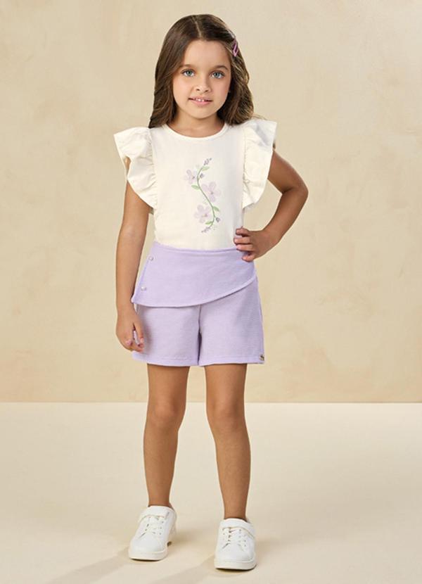 Conjunto Blusa e Shorts Bege