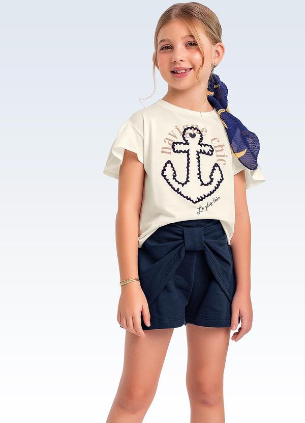 Conjunto Blusa e Shorts Bege