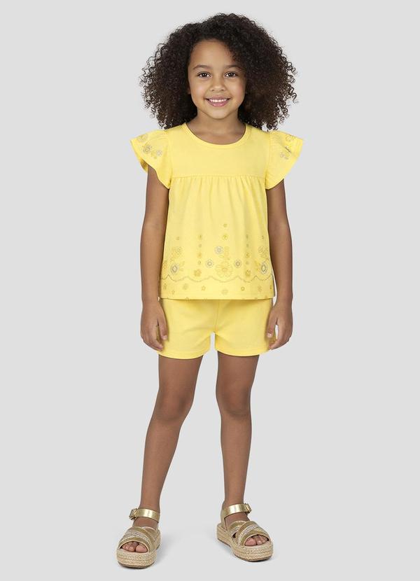Conjunto Blusa e Shorts em Malha Collor Amarelo