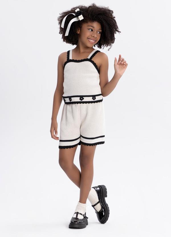 Conjunto com Blusa de Alça e Shorts Off White