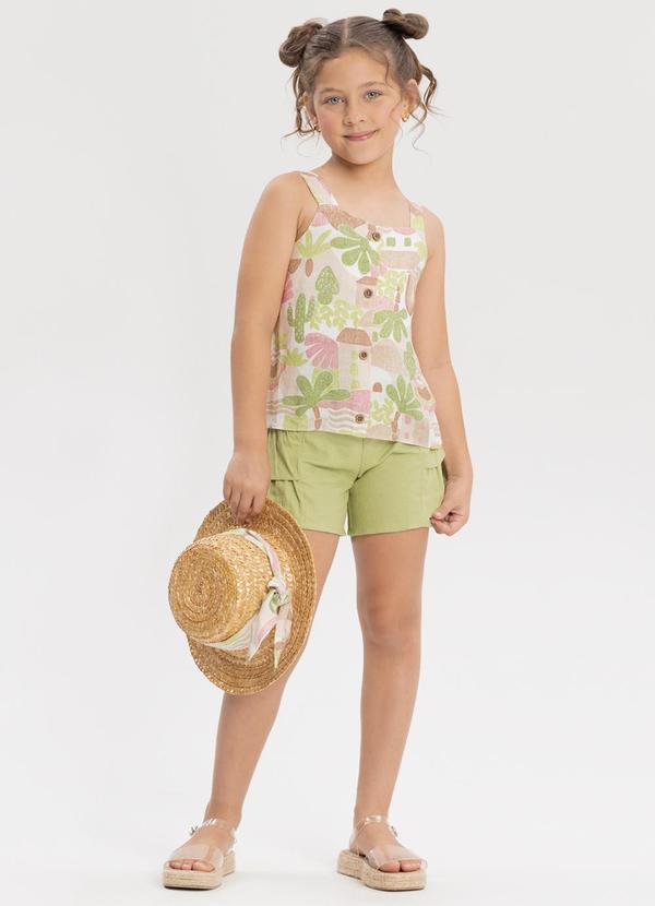 Conjunto com Blusa de Alças e Shorts Branco