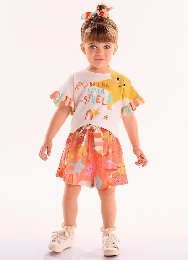 Vista 2 Conjunto com Blusa e Short Bege Três e Já Três e Já