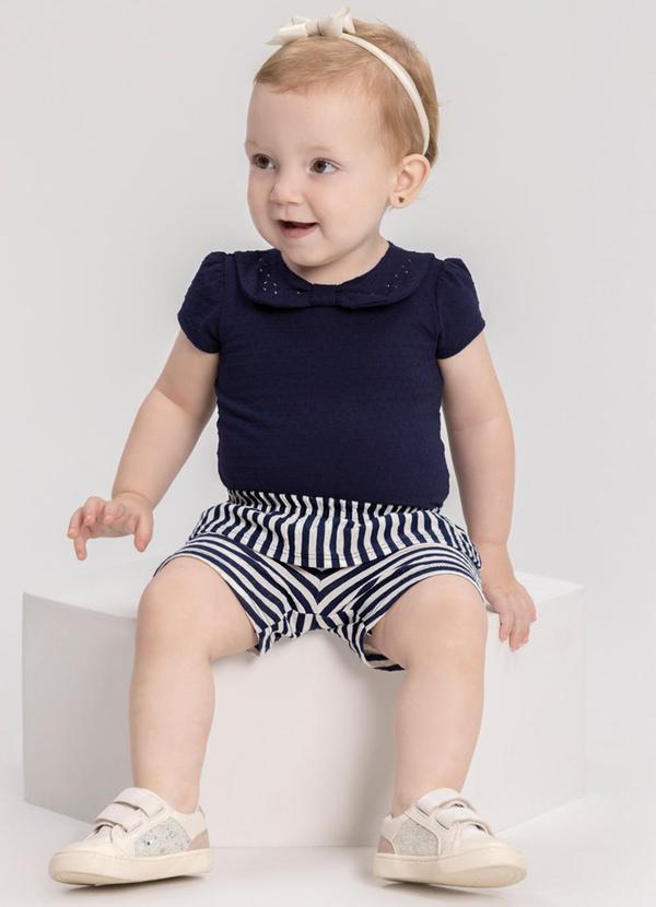 Conjunto com Blusa e Shorts Listrado Azul