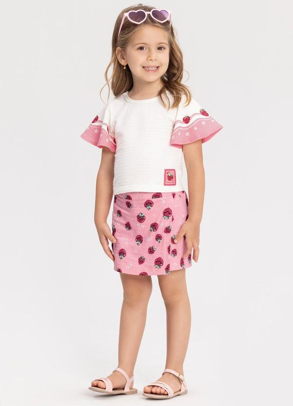 Conjunto com Shorts Saia Estampado e Blusa Rosa