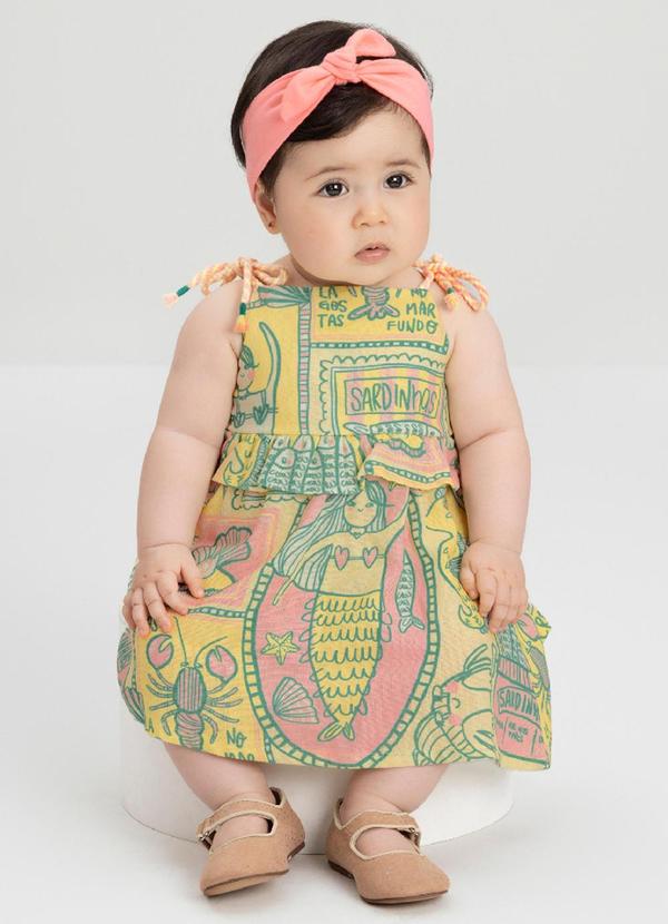 Conjunto com Vestido e Calcinha Três e Já Amarelo