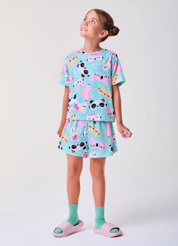 Conjunto de Pijama de Bichinhos Verde