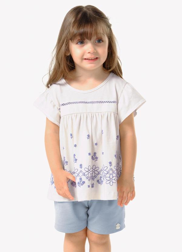 Conjunto Infantil Bata com Short Bege