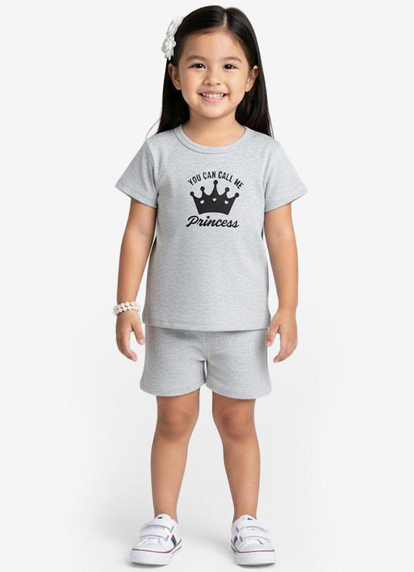 Conjunto Infantil Blusa com Shorts Cinza