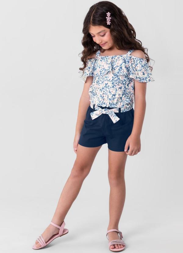 Vista 2 Conjunto Menina com Cropped e Shorts Natural Brandili Mundi Brandili Mundi