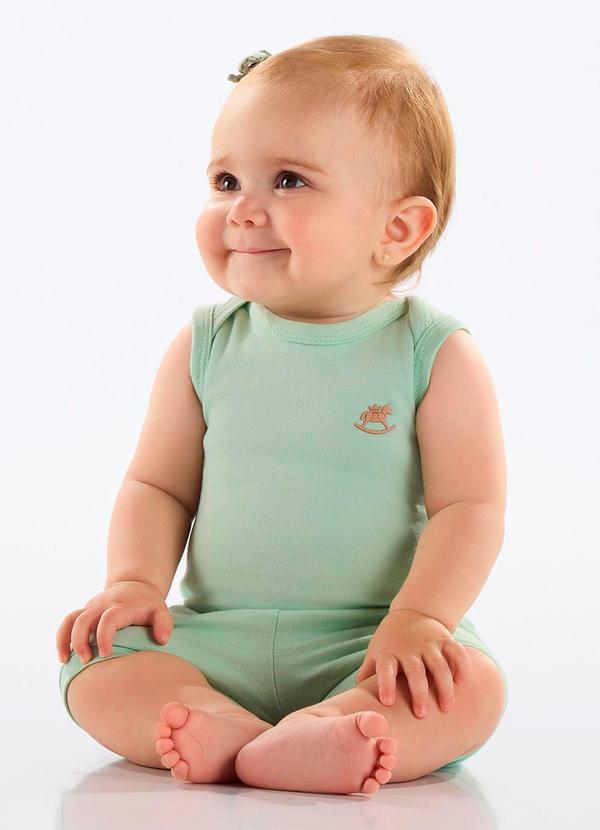 Vista 2 Short Unissex Bebê Suedine Verde Up Baby Up Baby