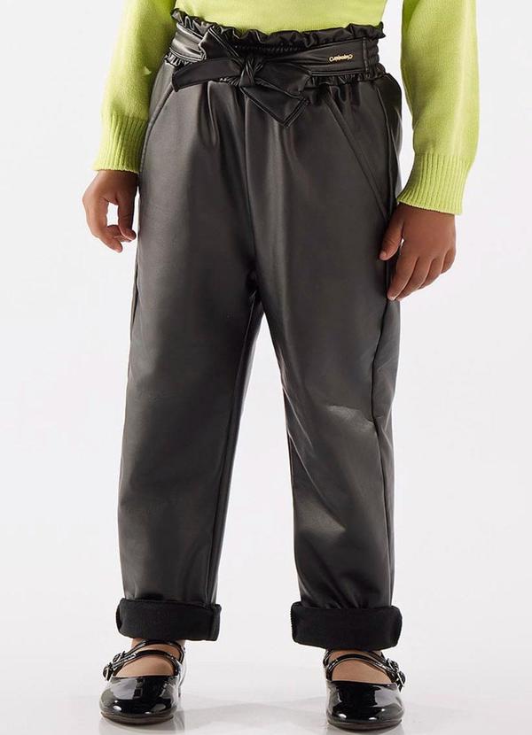 Calça Clochard em Cirrê Peluciado Preto