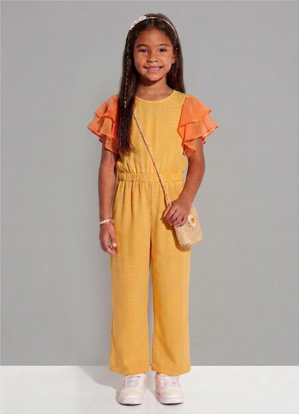 Macacão Manga Curta Infantil Feminino Amarelo
