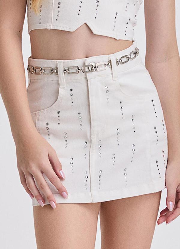 Vista 2 Saia de Sarja Off White com Strass Branco I Am I Am