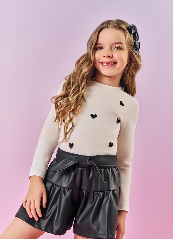 Shorts Infantil Menina em P.U Preto