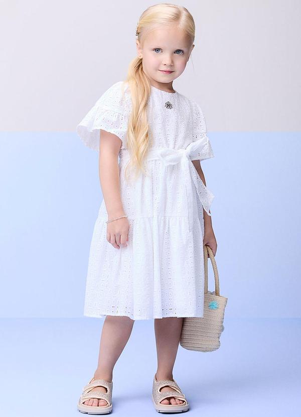 Vista 2 Vestido de Laise com Faixa Off White Momi Momi