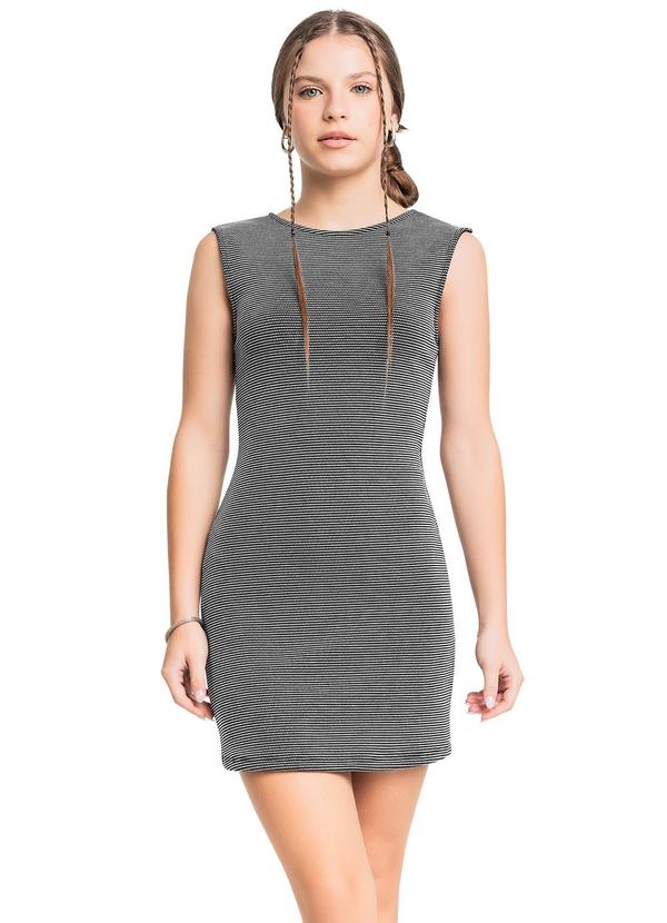 Vestido Juvenil em Malha Trabalhada Preto
