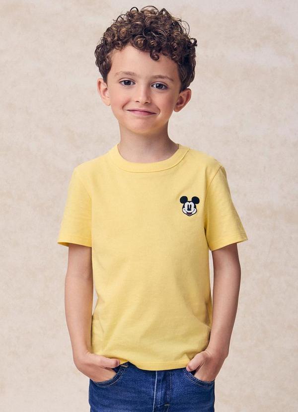 Vista 2 Camiseta com Patch do Mickey Mouse Amarelo Youccie Youccie
