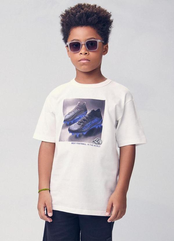 Camiseta Infantil com Chuteiras de Puff Branco