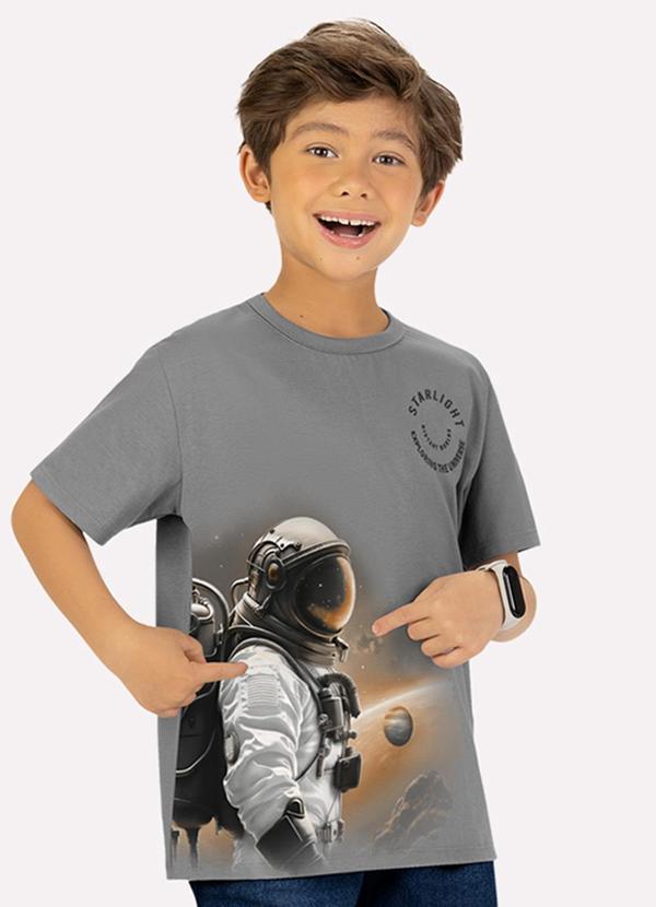 Camiseta Infantil Menino Astronauta Cinza