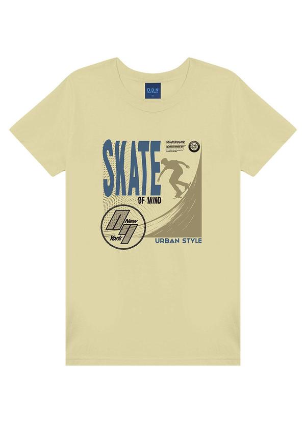 Camiseta Juvenil Estampa Skate Of Mind Marrom