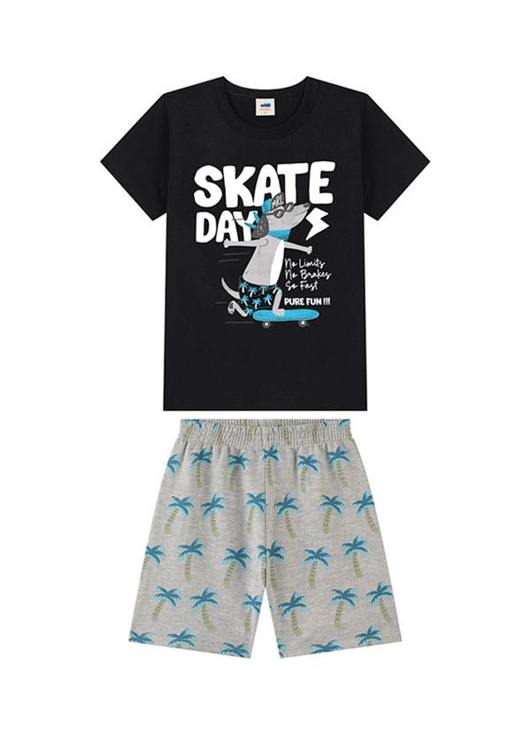 Conjunto Camiseta e Bermuda em Moletinho Preto