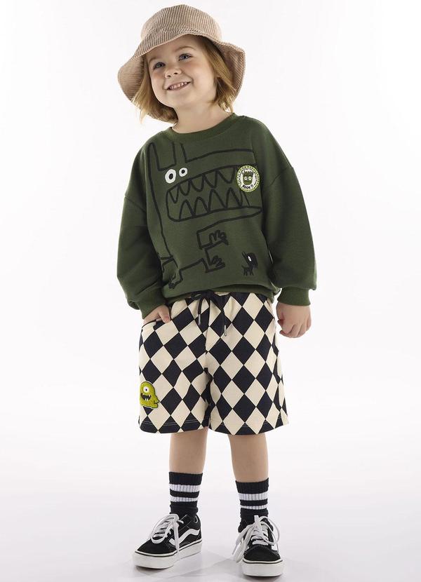 Vista 2 Conjunto com Blusão e Bermuda de Verde Três e Já Três e Já