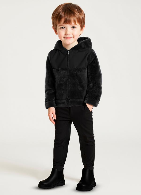 Conjunto com Calça e Jaqueta com Capuz Preto