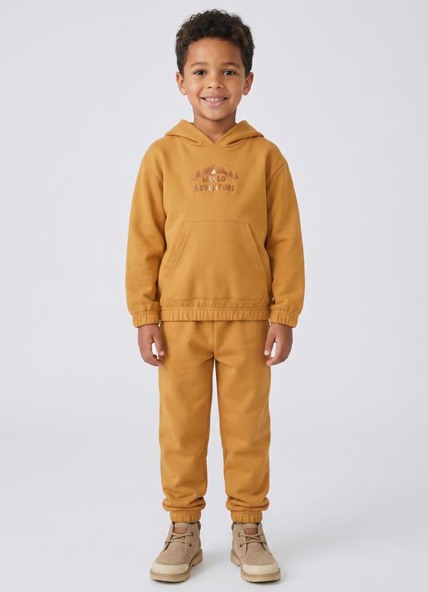Conjunto Menino de Blusão e Calça Marrom