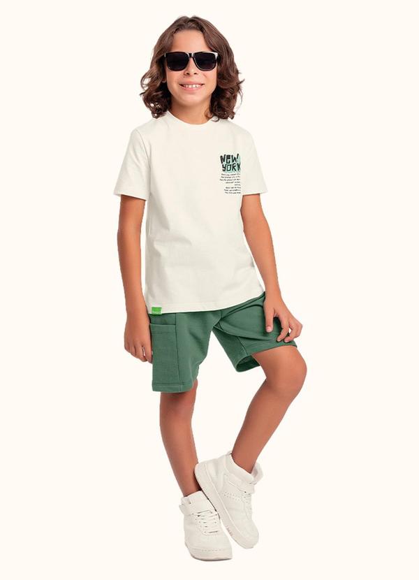 Conjunto Camiseta e Bermuda Bege
