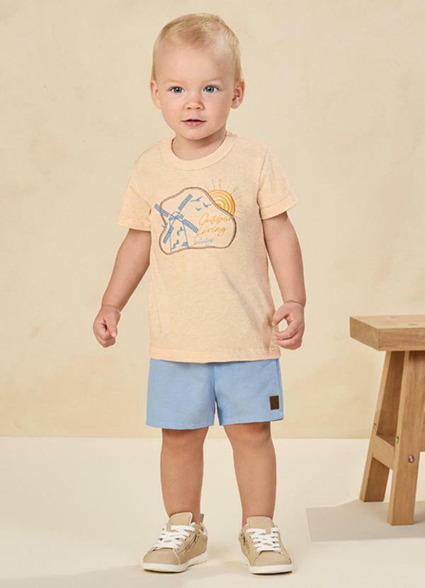 Conjunto Camiseta e Bermuda Bege