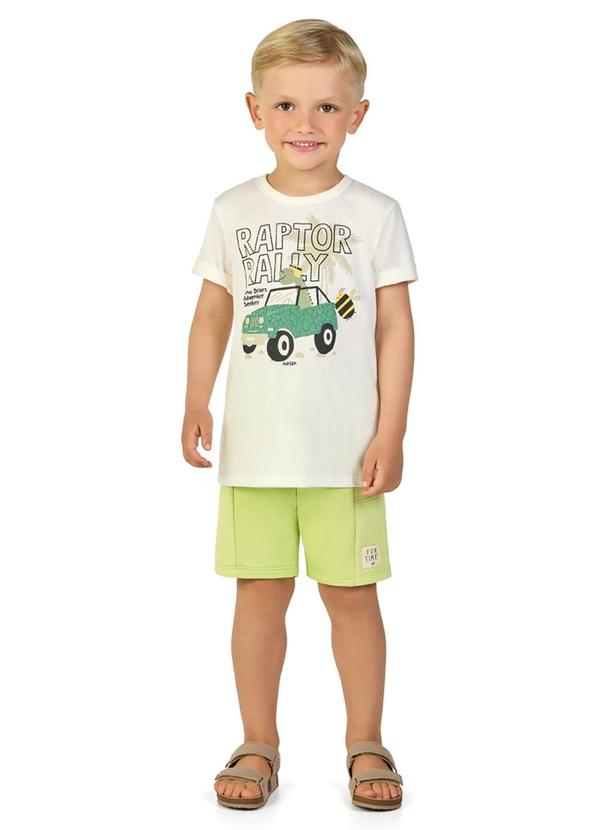 Conjunto Camiseta e Bermuda em Moletinho Bege