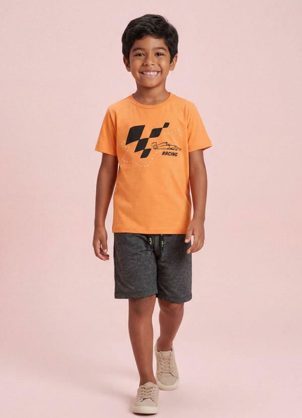 Conjunto Camiseta e Bermuda Laranja