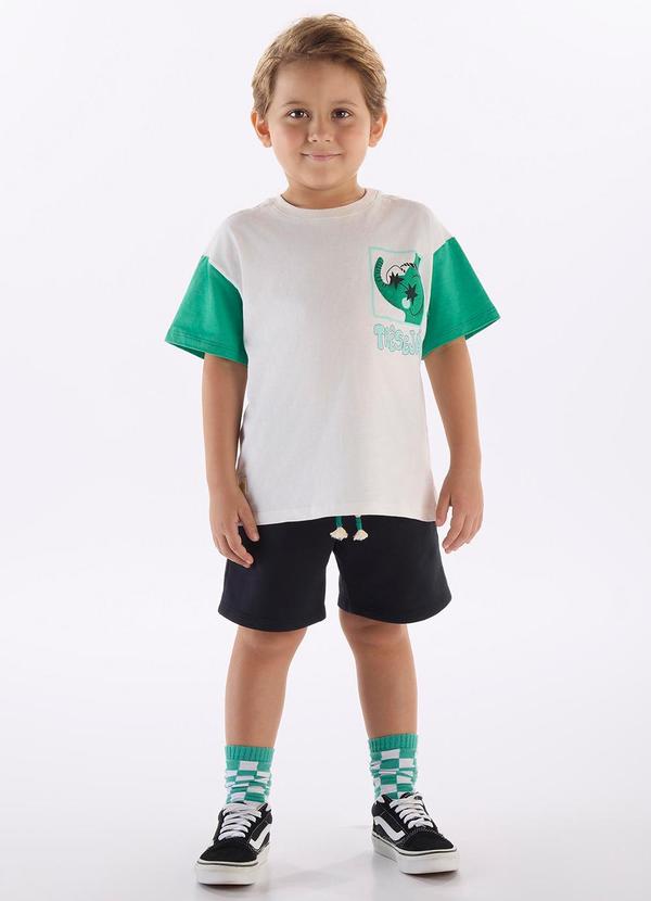 Vista 2 Conjunto Camiseta e Bermuda Branco Três e Já Três e Já
